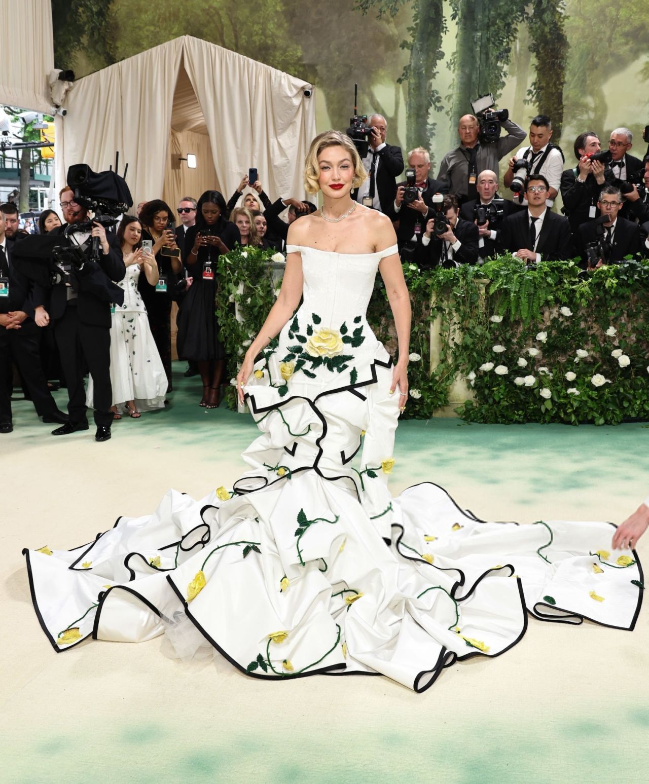 Gigi Hadid in Floral Gown at Met Gala 2024 in New York City10